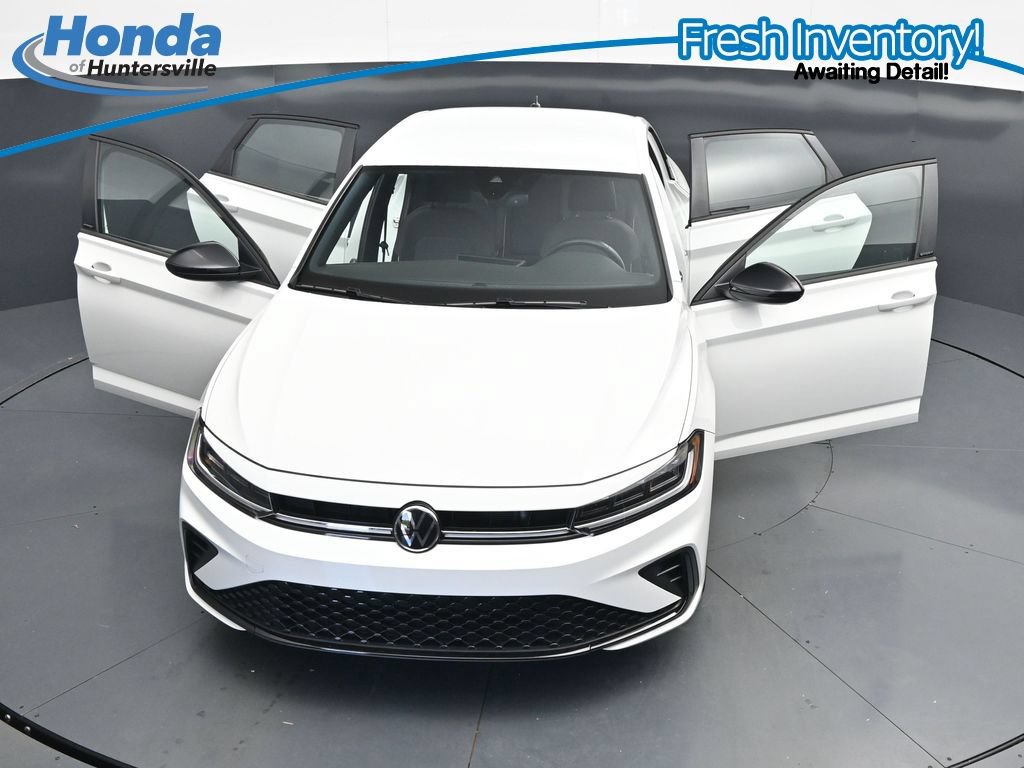 Used 2025 Volkswagen Jetta Sport FWD image 35