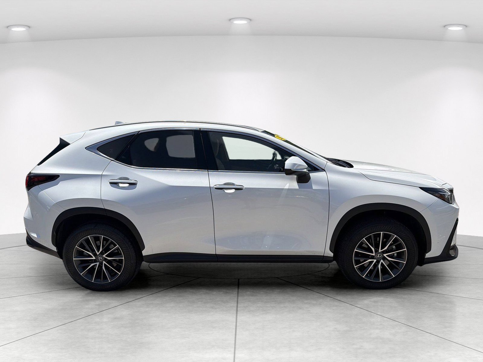 Used 2024 Lexus NX 350 AWD image 3