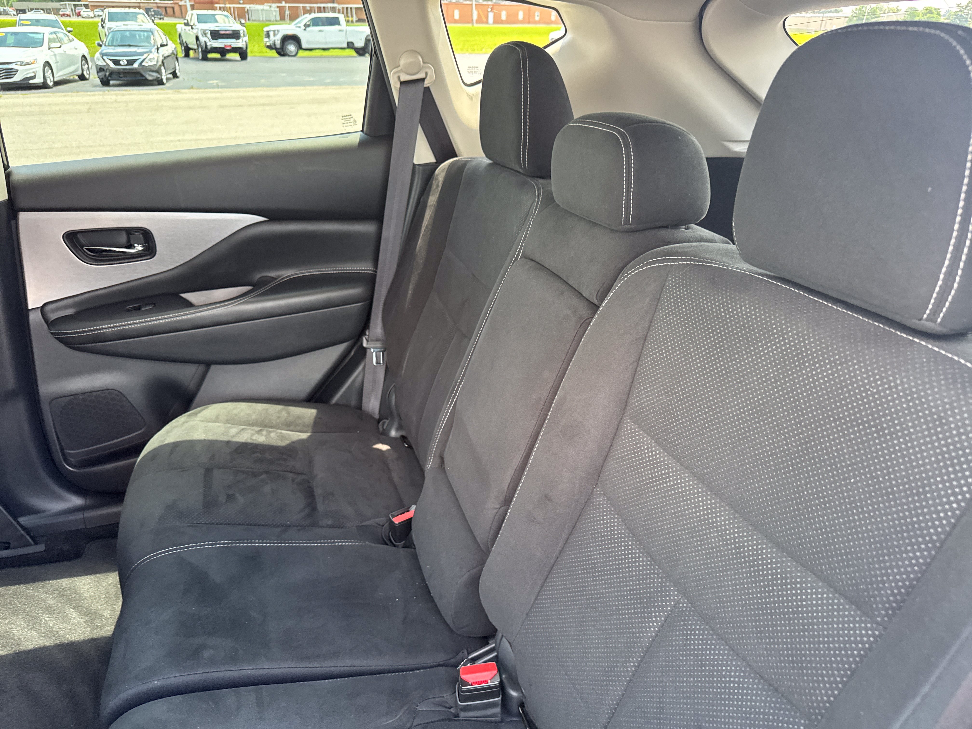 Used 2019 Nissan Murano SV AWD/4WD image 12