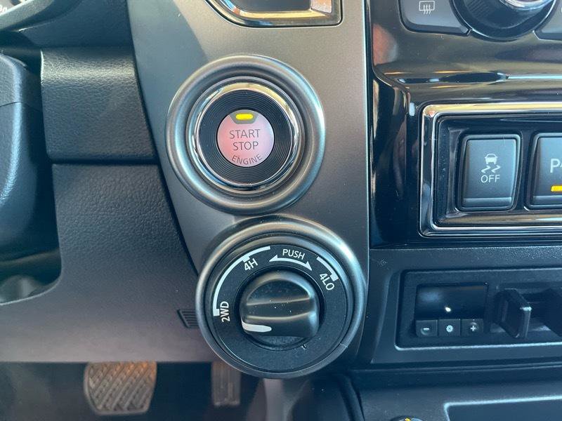 Used 2016 Nissan Titan Platinum Reserve image 35