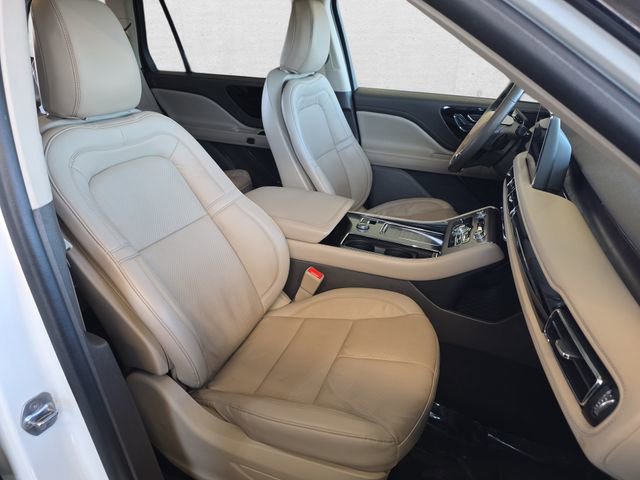 Used 2023 Lincoln Aviator Reserve w/ Equipment Group 201A AWD/4WD image 10