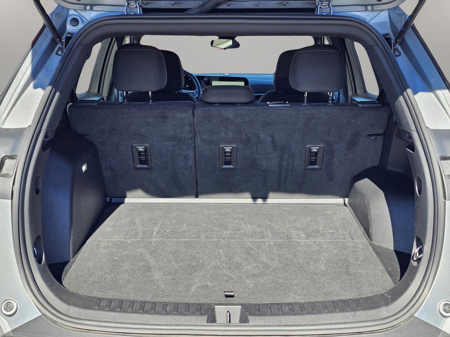 Used 2025 Chevrolet Equinox LT image 11