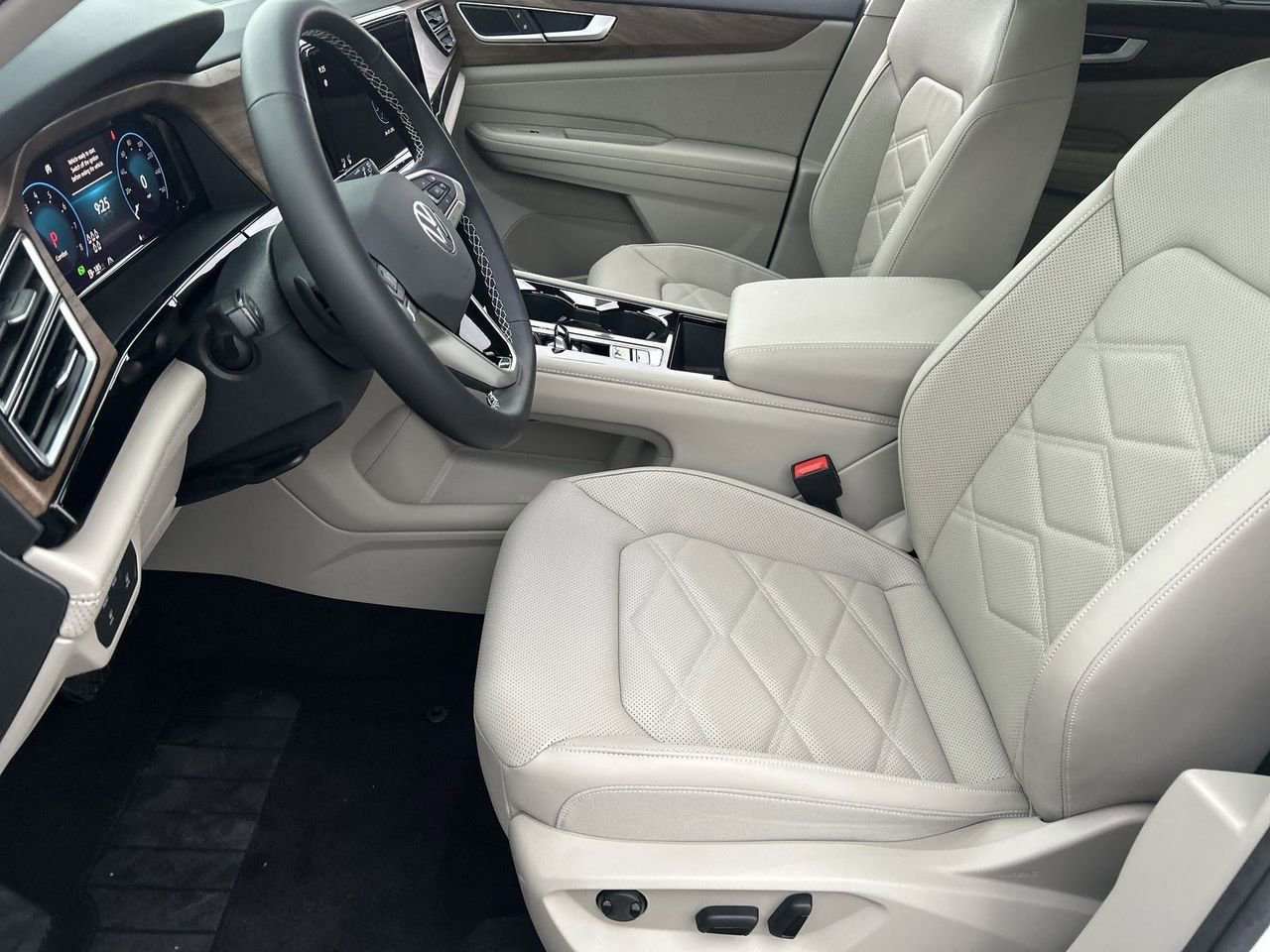 New 2026 Volkswagen Atlas SE image 15