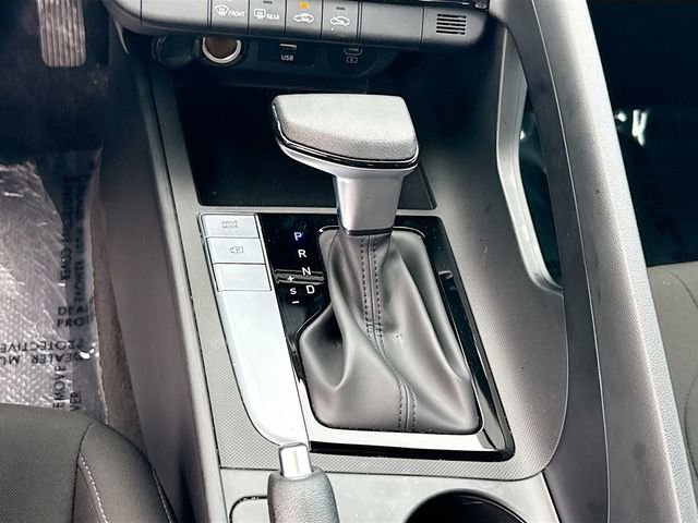 Certified 2024 Hyundai Elantra SEL FWD image 16