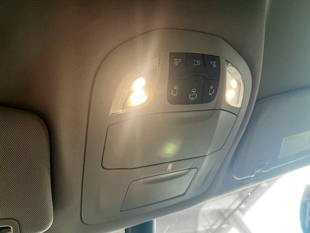 Used 2024 Chrysler Pacifica Touring-L FWD image 20