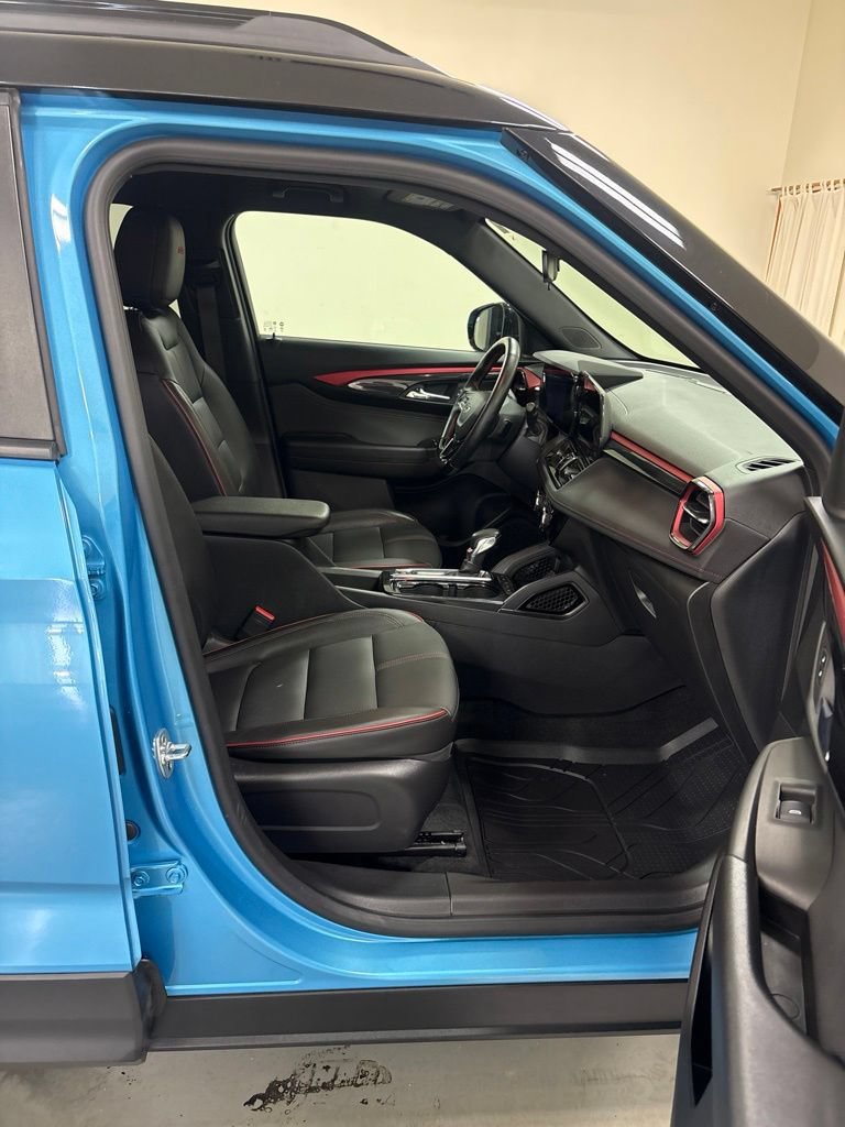 Used 2025 Chevrolet TrailBlazer RS FWD image 22