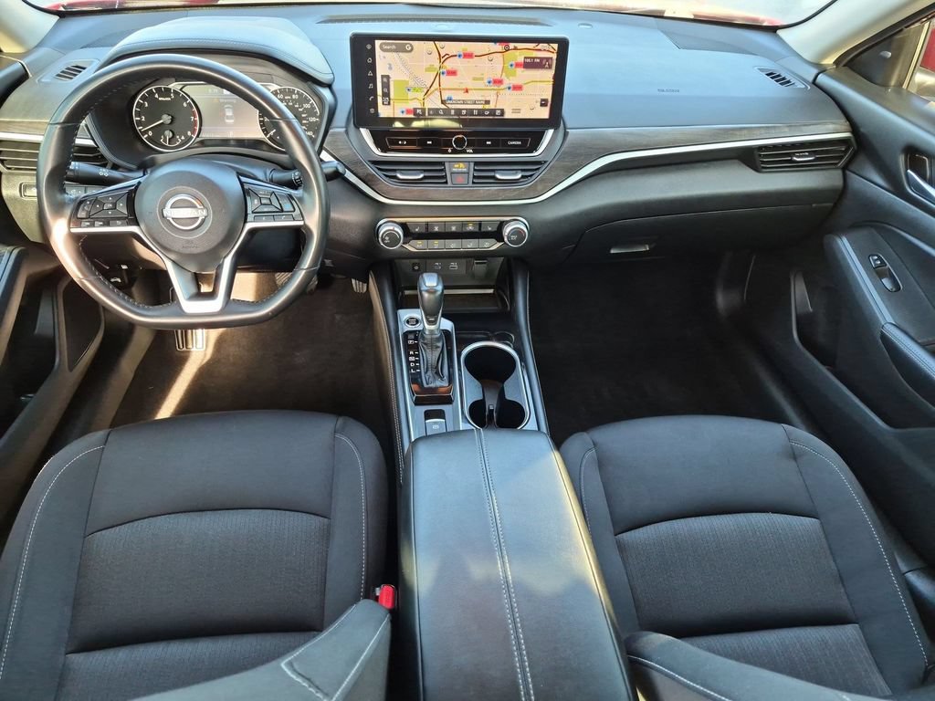 Used 2024 Nissan Altima 2.5 SV w/ SV Premium Package AWD/4WD image 26