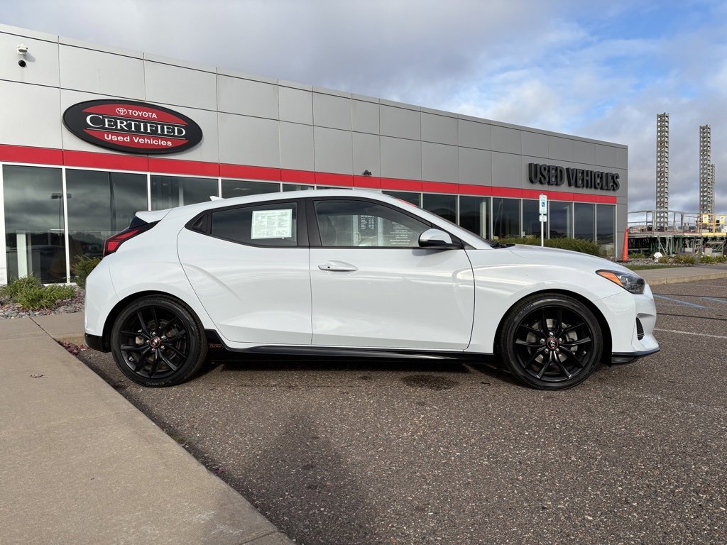Used 2020 Hyundai Veloster Turbo R-Spec image 2