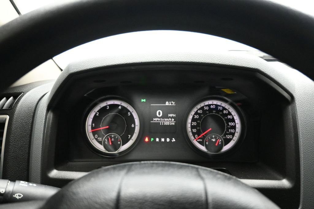 Used 2019 RAM 1500 Classic SLT AWD/4WD image 18