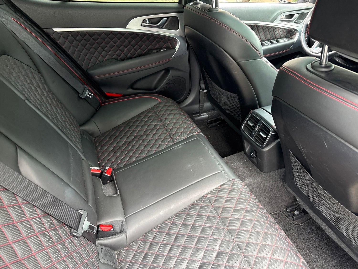 Used 2019 Genesis G70 3.3T Advanced w/ Sport Package RWD image 21