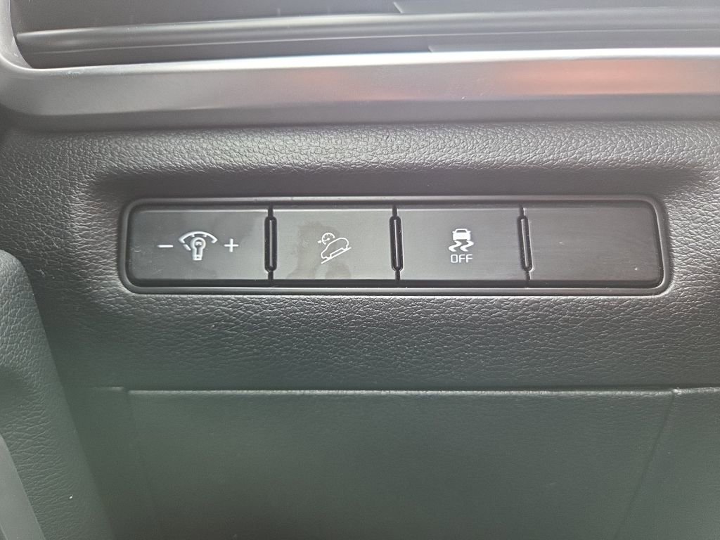 Used 2024 Kia Telluride S image 15