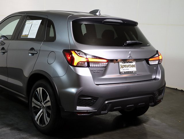 Used 2025 Mitsubishi Outlander Sport SE image 11