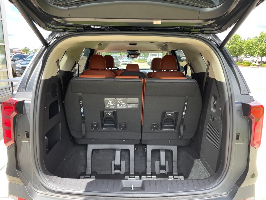New 2026 Kia Carnival EX FWD image 14