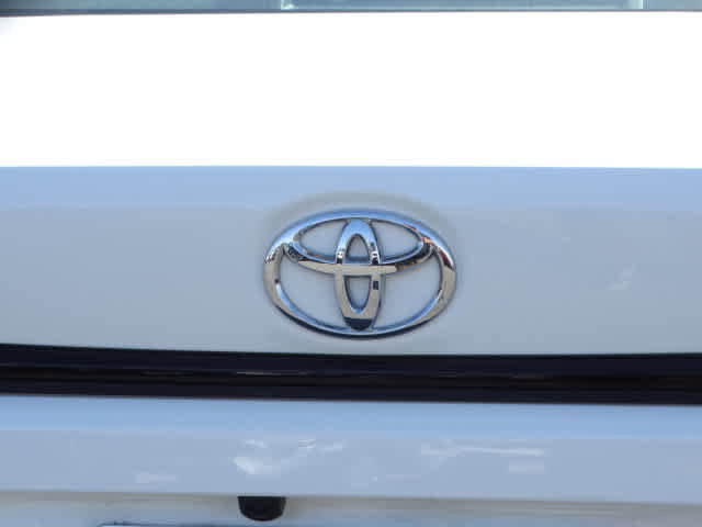 Used 2021 Toyota Corolla XLE image 9