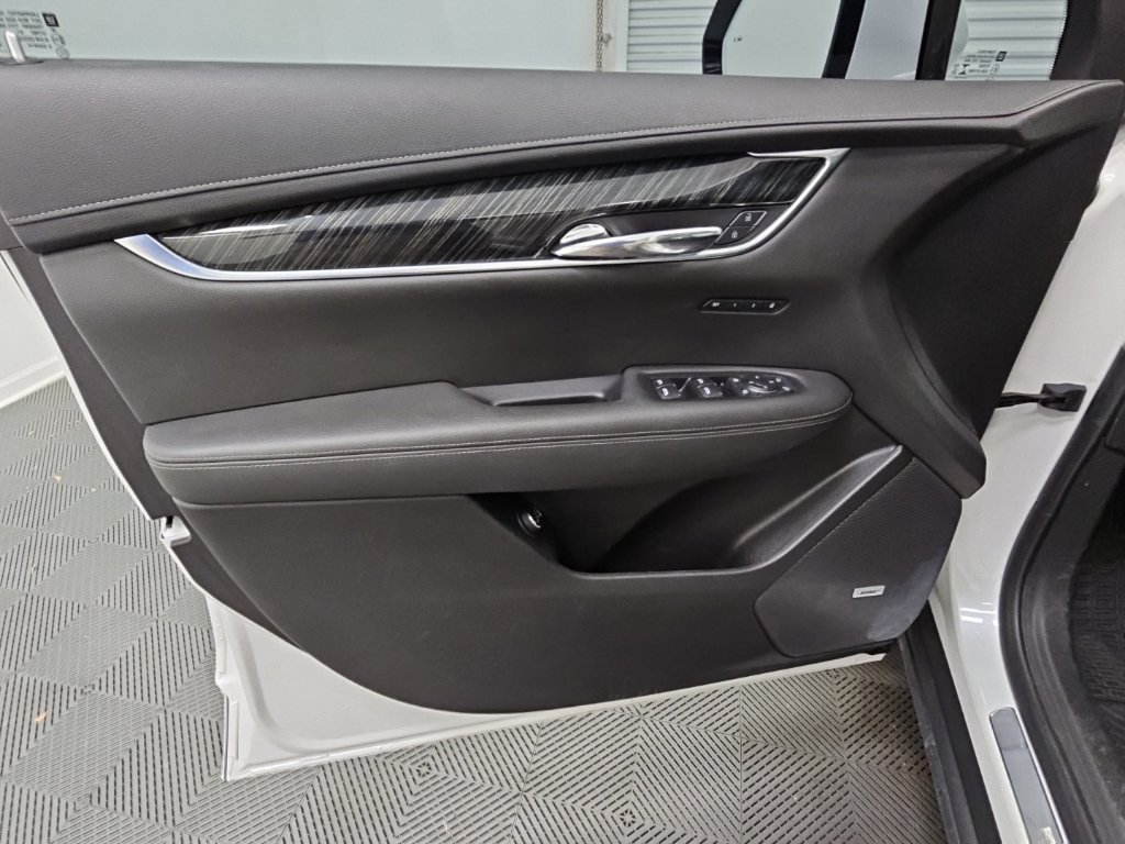 Used 2021 Cadillac XT6 Premium Luxury FWD image 31