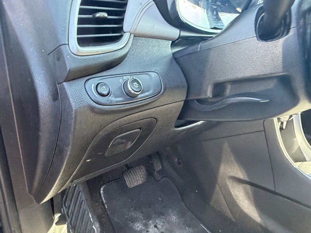 Used 2020 Chevrolet Trax LS FWD image 11