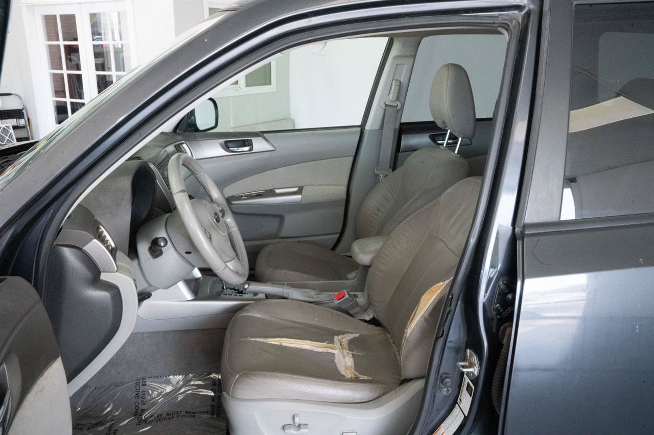 Used 2010 Subaru Forester 2.5X Limited AWD/4WD image 9