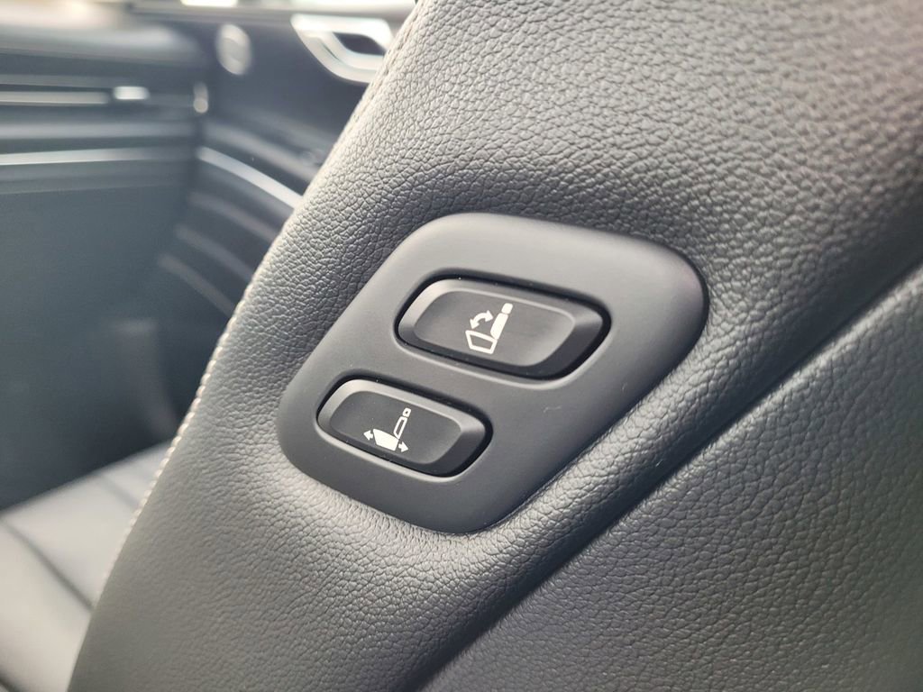 Used 2024 Genesis GV80 2.5T image 10