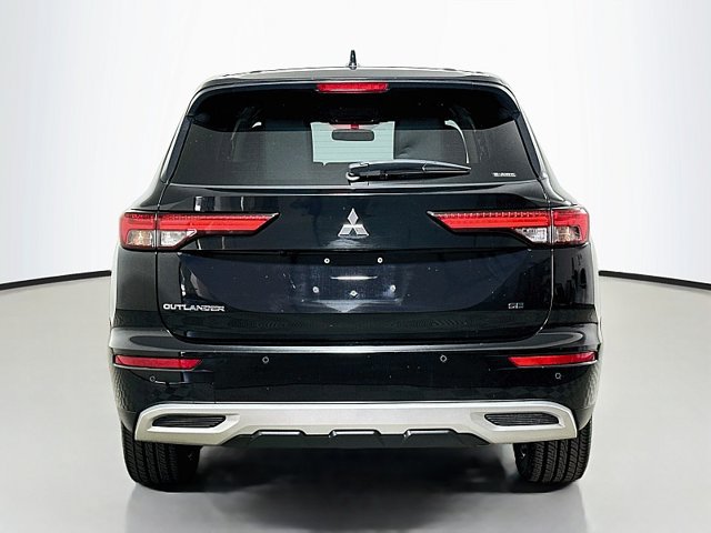 Used 2024 Mitsubishi Outlander SE AWD/4WD image 6