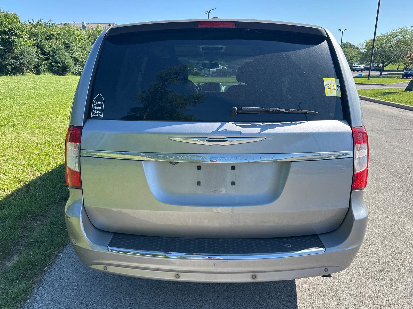 Used 2016 Chrysler Town & Country Touring-L w/ Driver Convenience Group FWD image 12