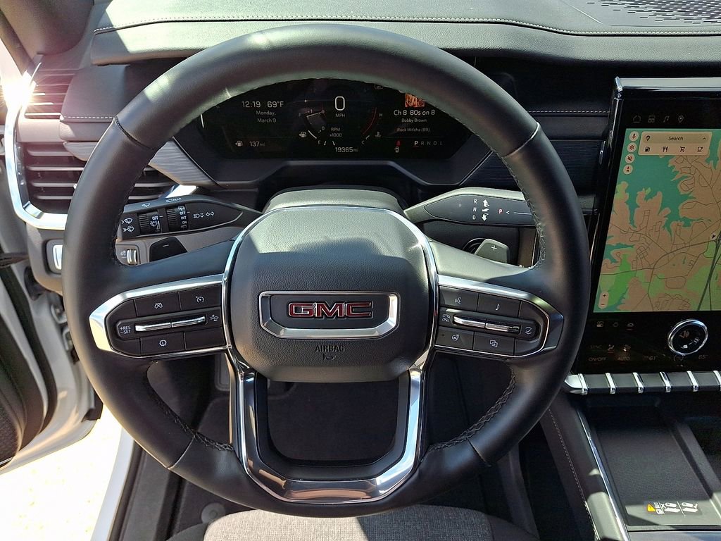 Used 2025 GMC Acadia Elevation image 19