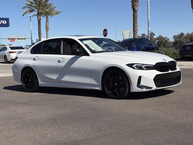 Used 2026 BMW 330i Sedan w/ M Sport Package RWD image 4