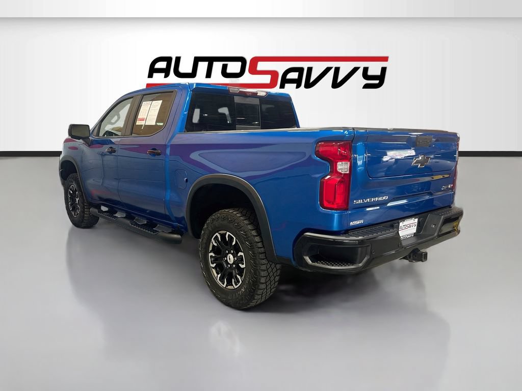 Used 2023 Chevrolet Silverado 1500 ZR2 w/ Technology Package AWD/4WD image 5