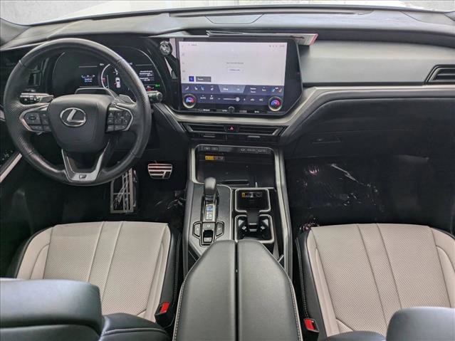 Used 2025 Lexus TX 500h AWD w/ Technology Package image 15