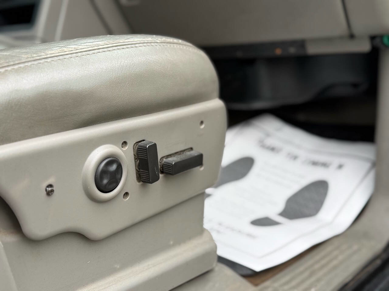 Used 2005 Chevrolet Avalanche 2500 w/ Preferred Equipment Group image 25