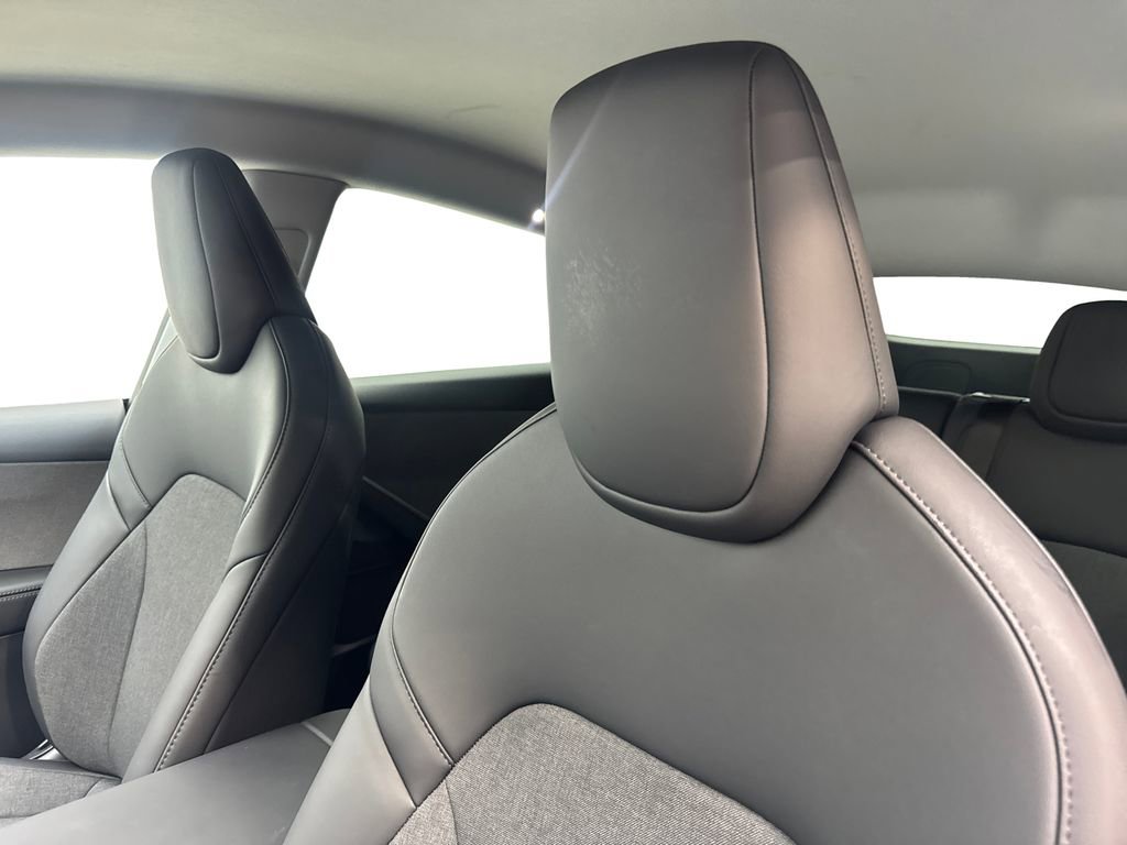 Used 2026 Tesla Model Y 2WD image 26