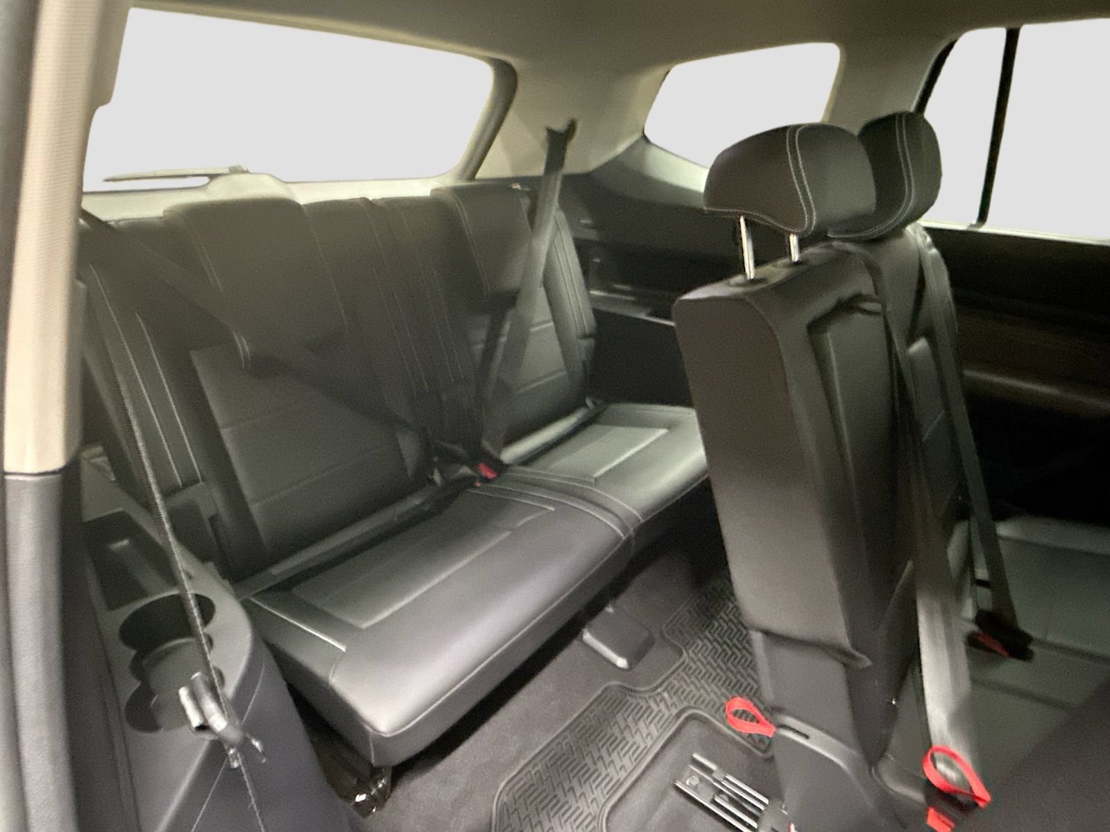 Used 2023 Volkswagen Atlas SE w/ Black Wheel Package AWD/4WD image 30