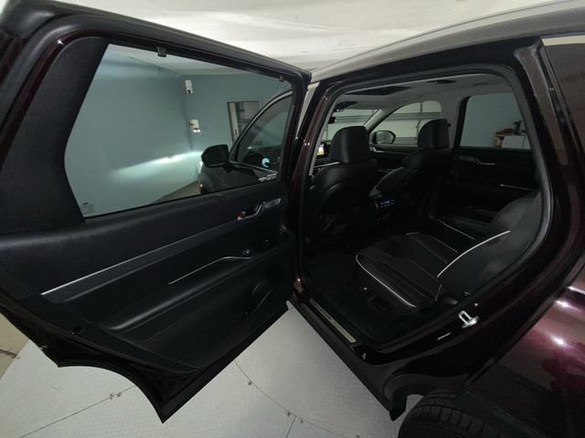 Used 2023 Hyundai Palisade Limited w/ Cargo Package AWD/4WD image 23