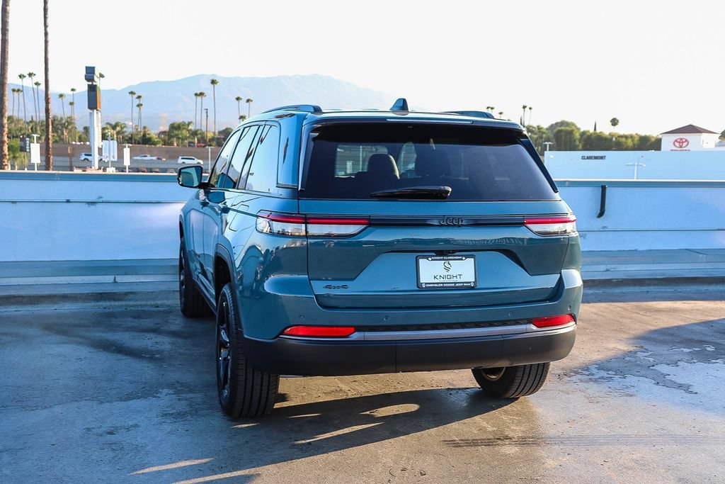 New 2026 Jeep Grand Cherokee Limited w/ Limited Altitude Package AWD/4WD image 7