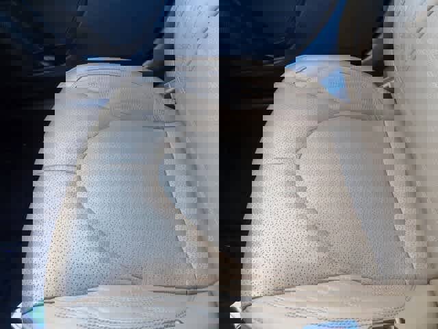 Used 2019 Toyota Avalon Limited image 38