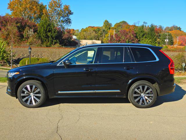 Used 2025 Volvo XC90 B6 Plus image 11