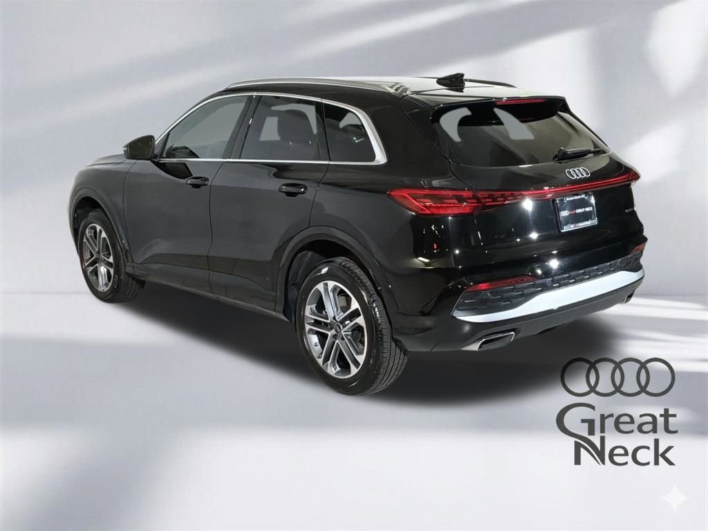 Certified 2025 Audi Q5 Premium w/ Convenience Package image 9