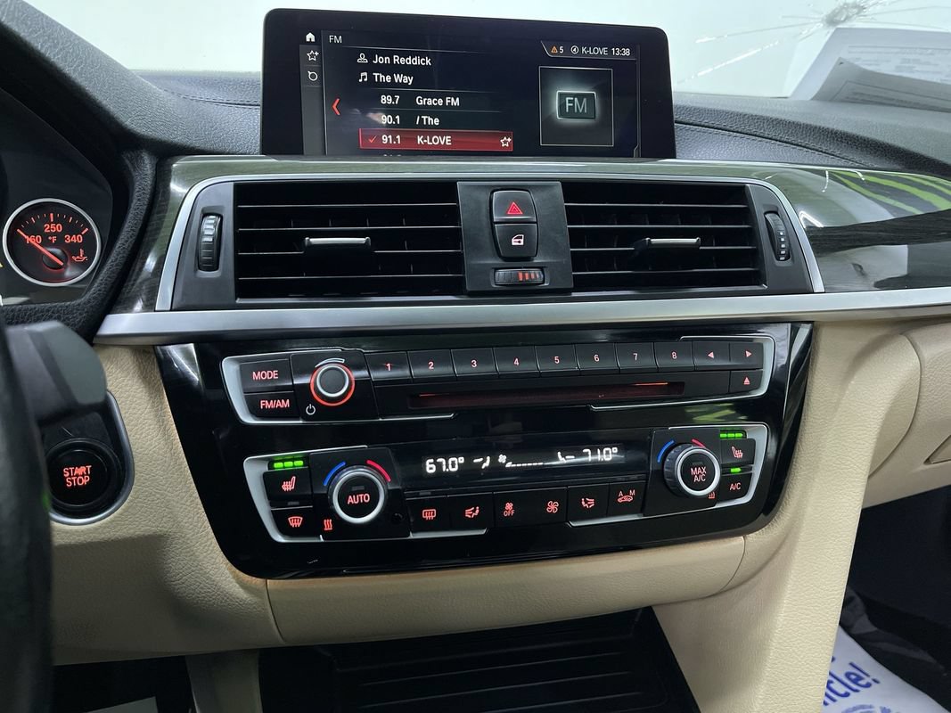 Used 2018 BMW 330e w/ Convenience Package RWD image 20