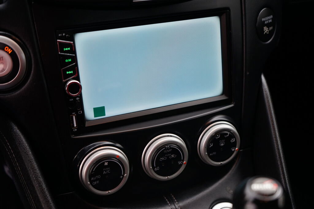 Used 2016 Nissan 370Z Coupe image 19