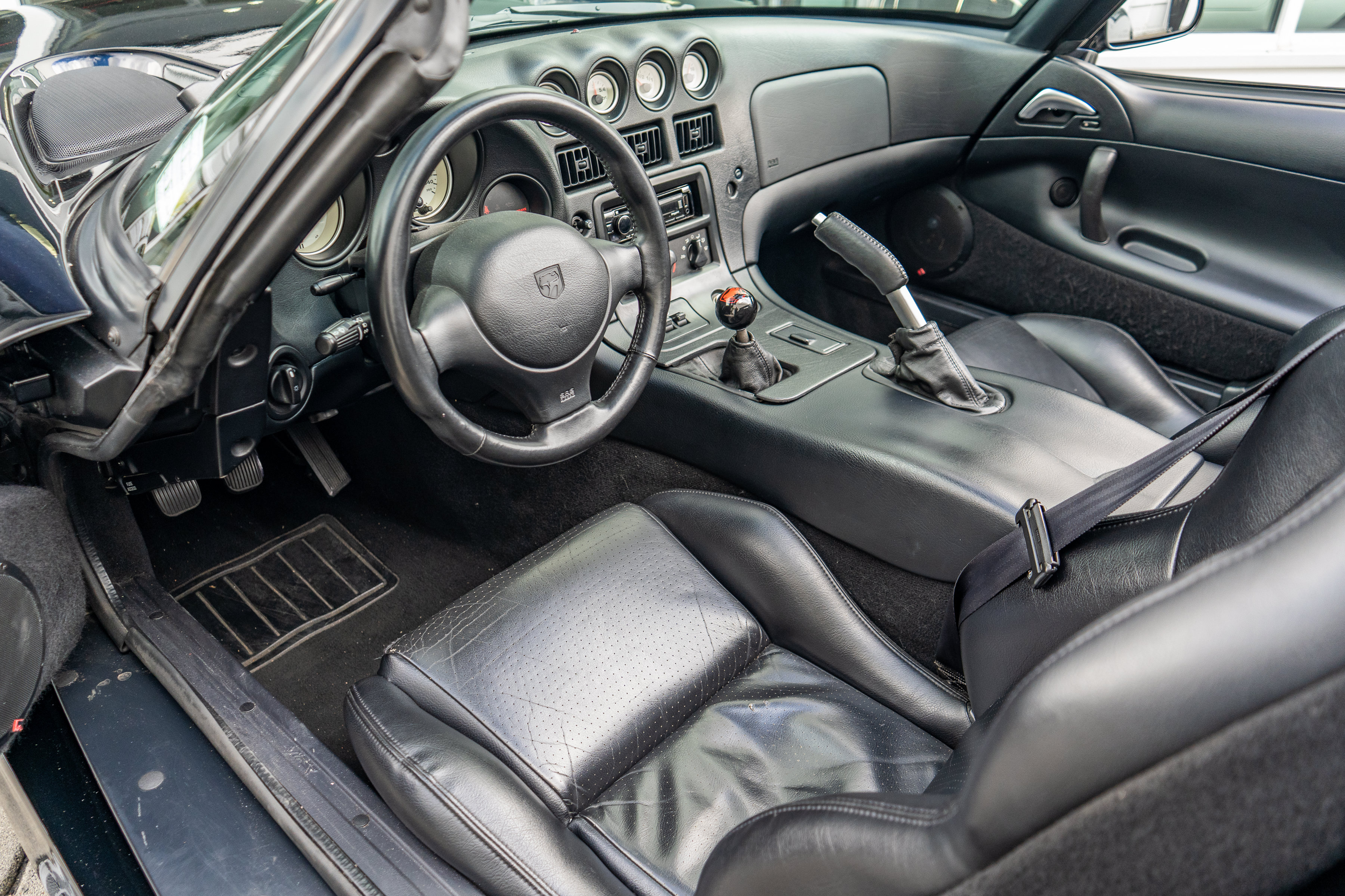 Used 2000 Dodge Viper RT/10 RWD image 13