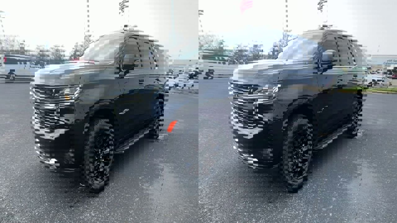 Used 2023 Chevrolet Tahoe LT w/ Luxury Package image 4