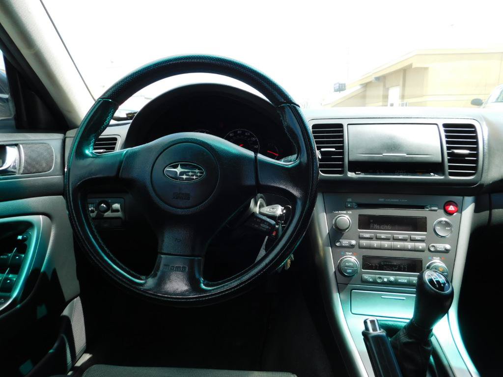 Used 2005 Subaru Legacy GT AWD/4WD image 4