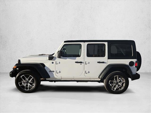 Used 2025 Jeep Wrangler Sport S image 9