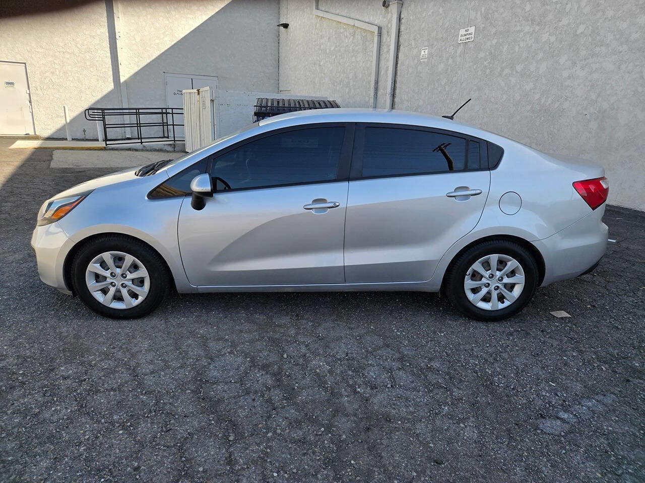 Used 2014 Kia Rio LX w/ Power Package FWD image 10