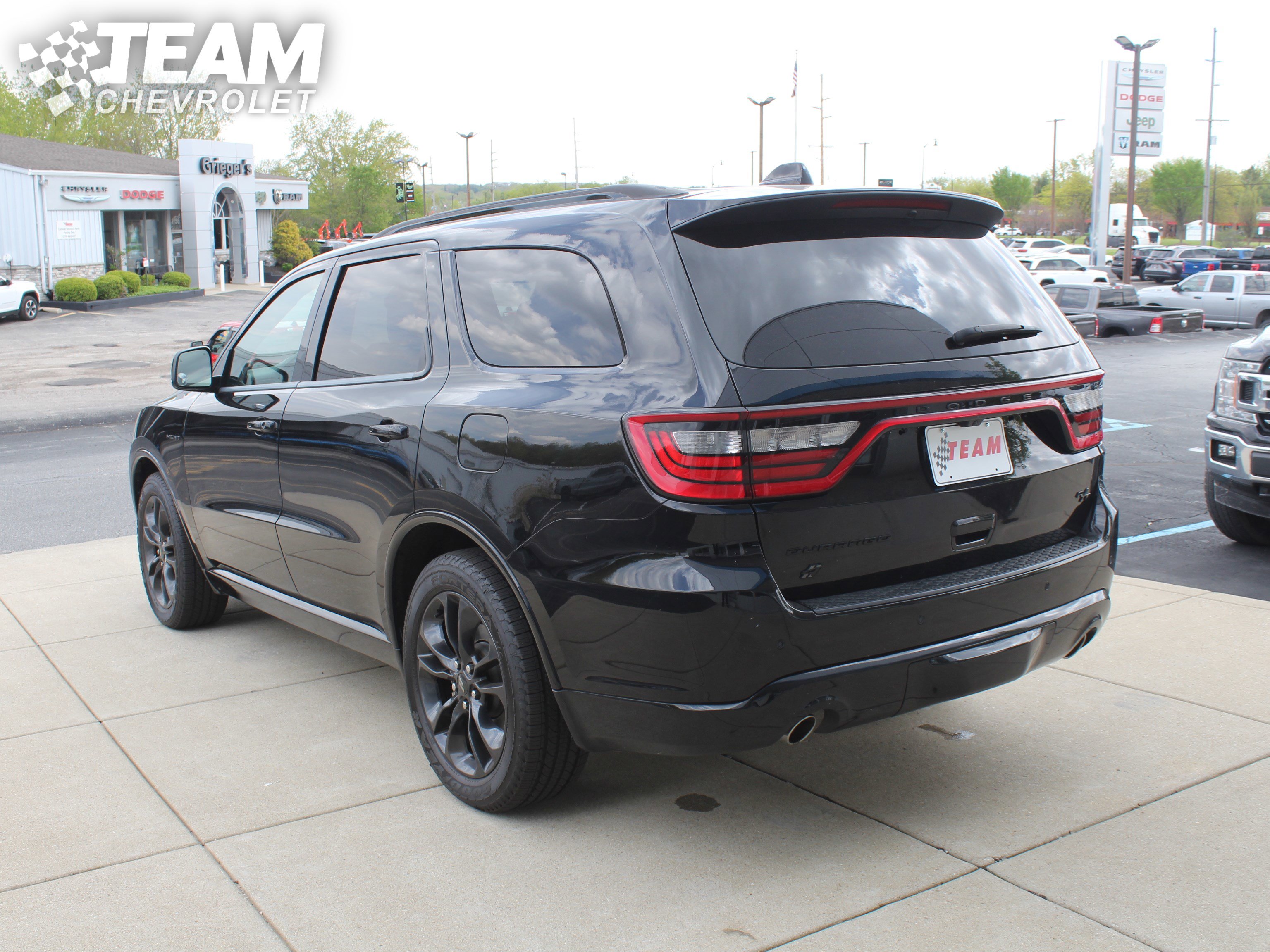 Used 2023 Dodge Durango R/T AWD/4WD image 6