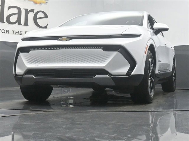 New 2025 Chevrolet Equinox EV LT image 4