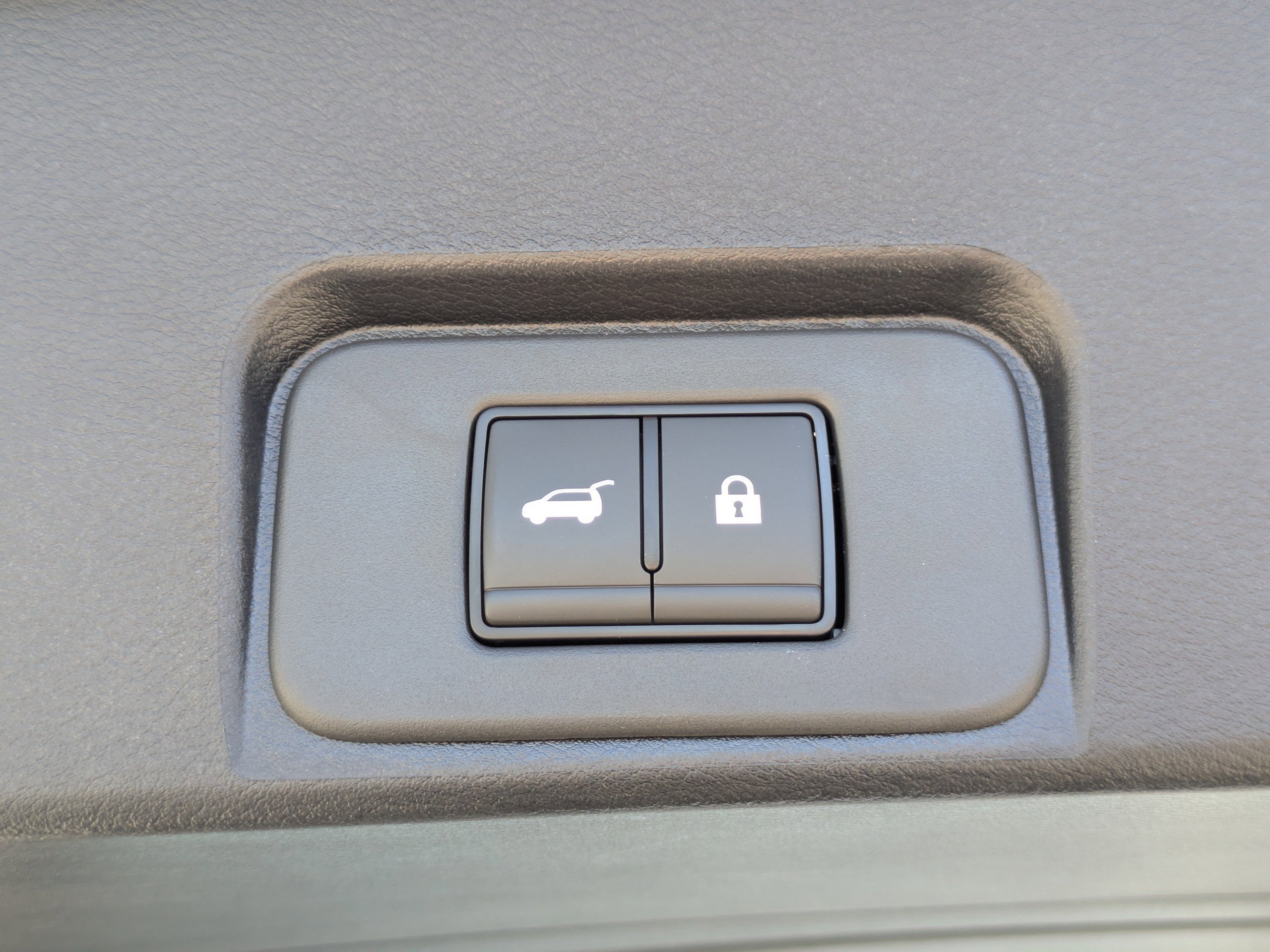Certified 2026 Nissan Rogue SV w/ Cold Weather Package FWD image 14