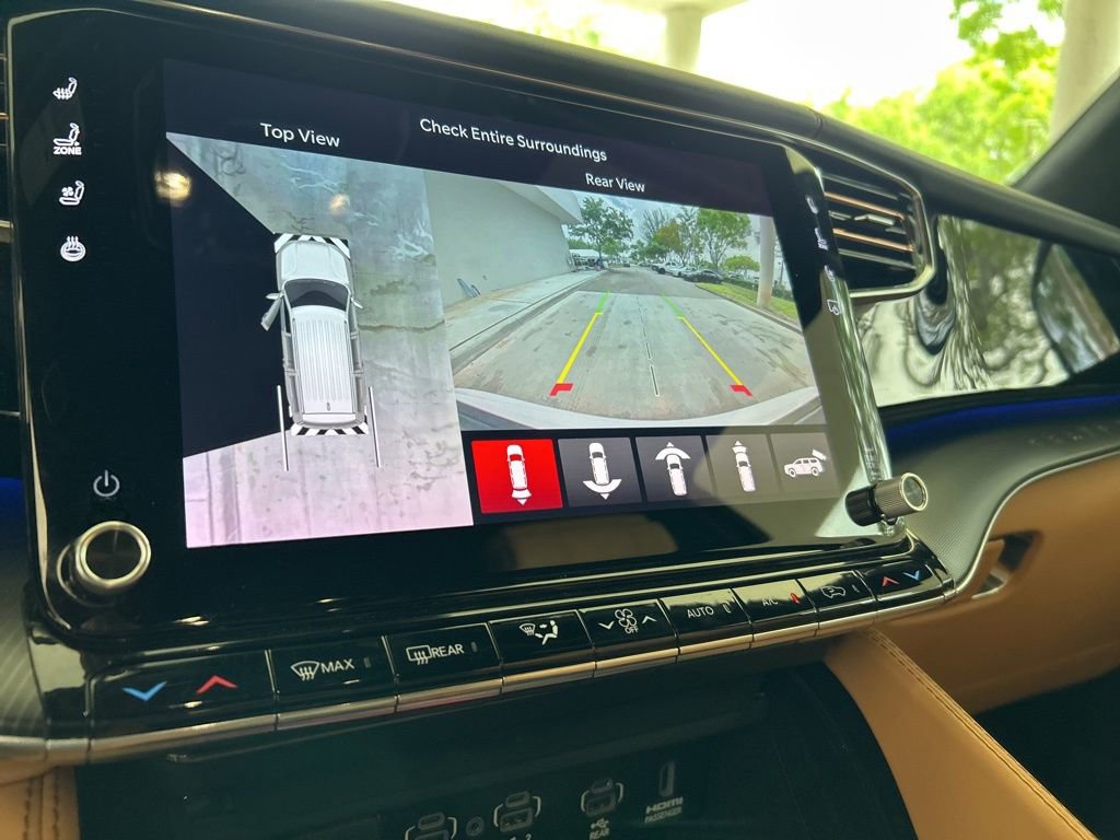 Used 2025 Jeep Grand Wagoneer L Series III w/ Rear Seat Video Group 1 image 9