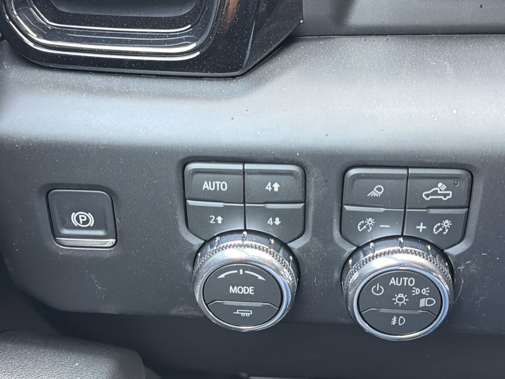 New 2026 GMC Sierra 1500 AT4 w/ Technology Package image 11