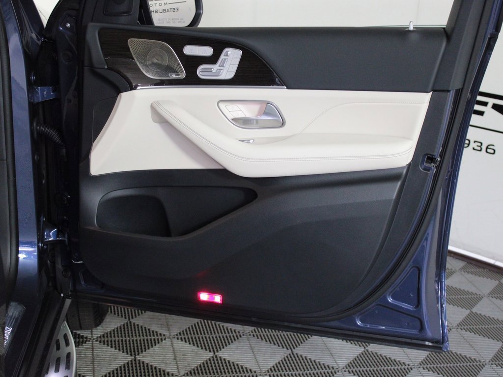 New 2026 Mercedes-Benz GLS 450 4MATIC image 34