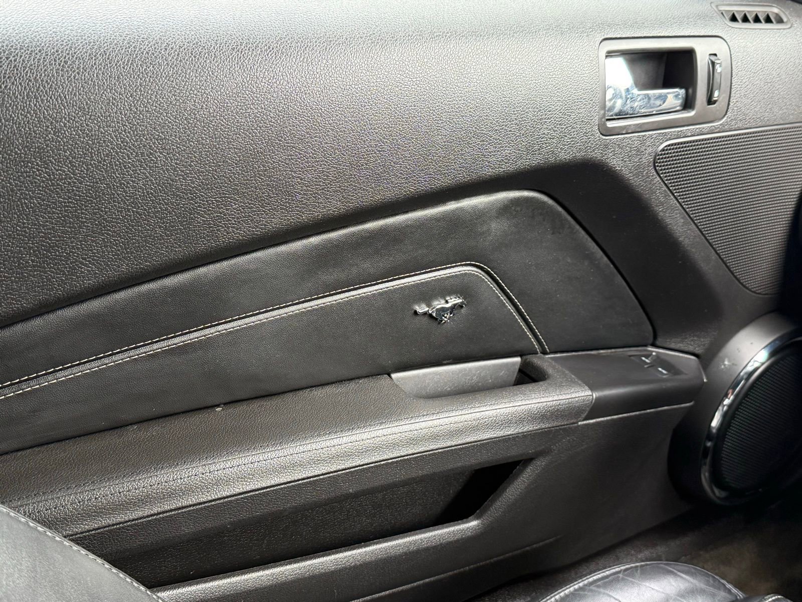 Used 2013 Ford Mustang GT Premium w/ Electronics Pkg image 28